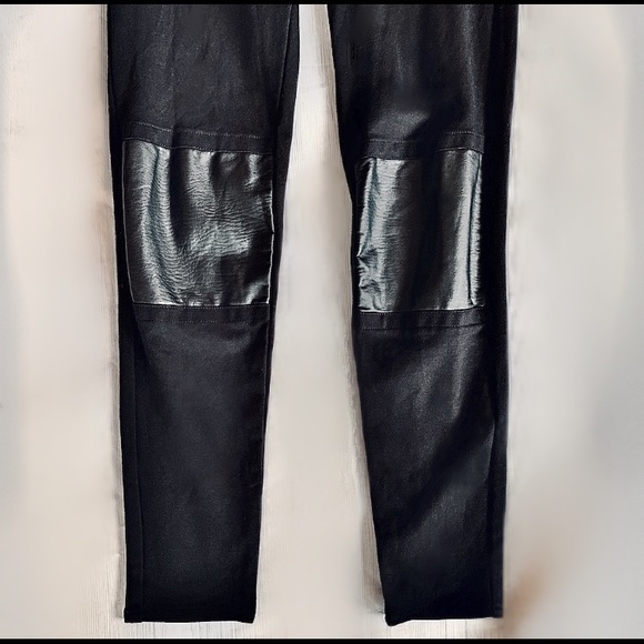 Black Faux Black Leather Accents on Leggings NWOT - Picture 3 of 8